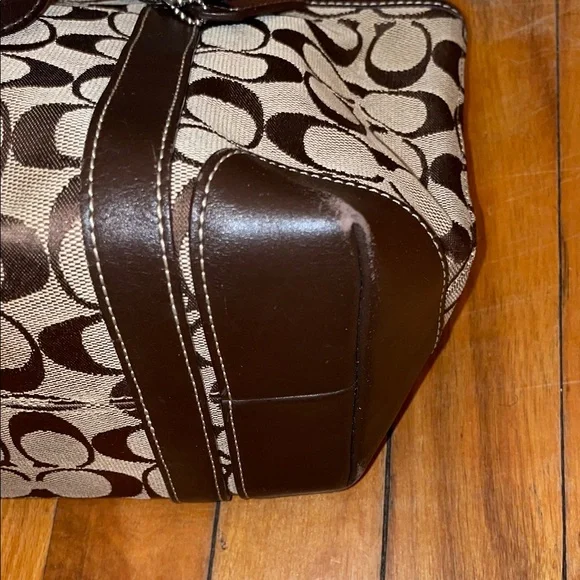 Coach Signature Tote Bag - Picture 8 of 8